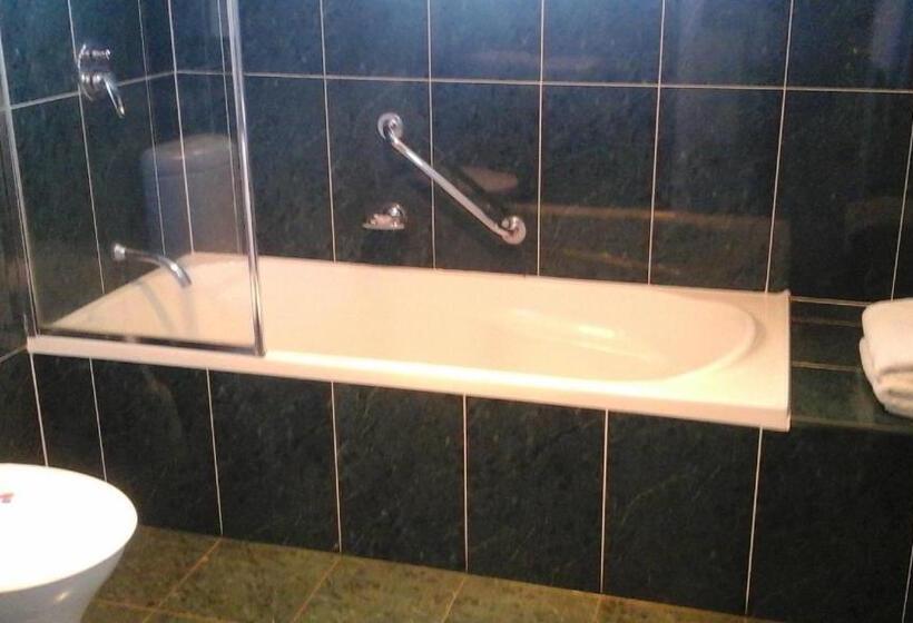 Семейный Номер Deluxe, Willows Motel