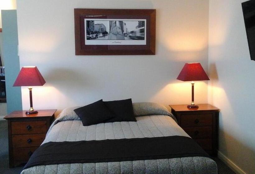 חדר משפחתי דלוקס, Willows Motel