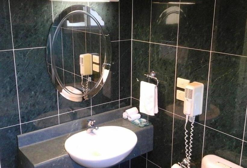 Семейный Номер Deluxe, Willows Motel