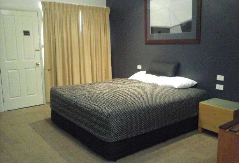 חדר אקזקיוטיב חדר קינג, Willows Motel