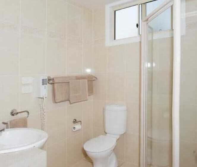 חדר דלוקס, Willows Motel