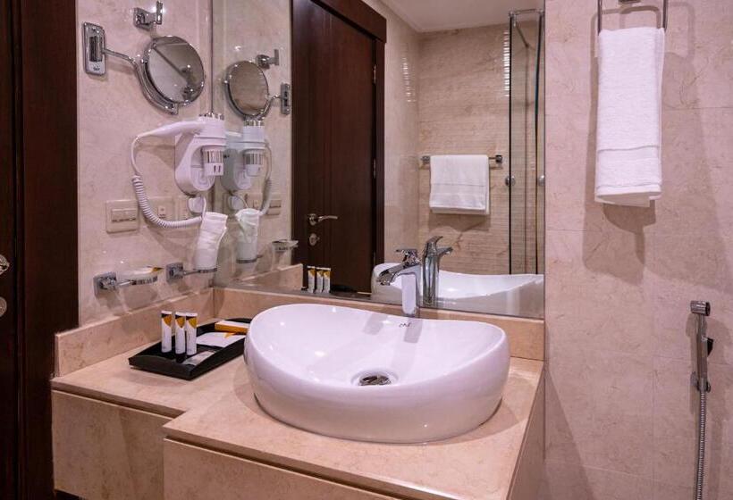 高级套房, Sumo Inn