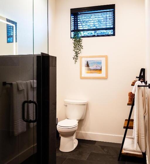 标准工作室, Horsefeathers