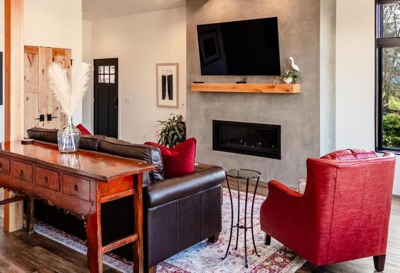 带2个卧室的公寓, Horsefeathers