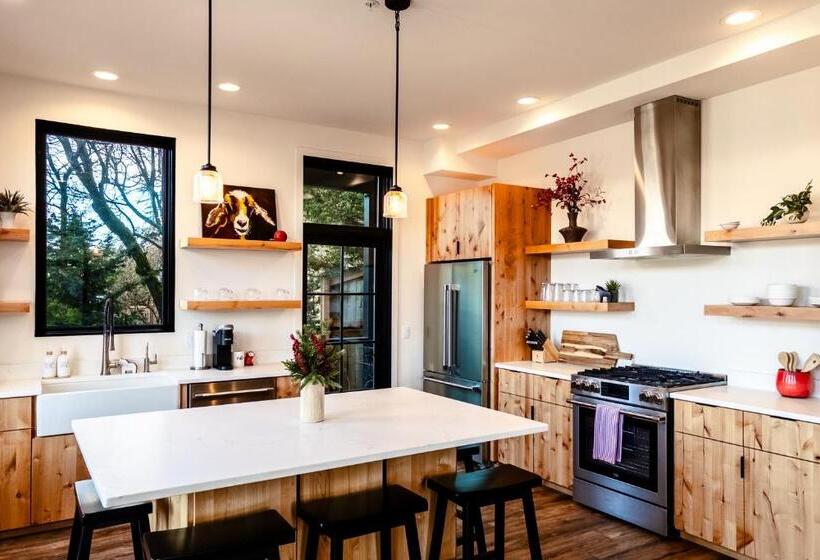 带2个卧室的公寓, Horsefeathers