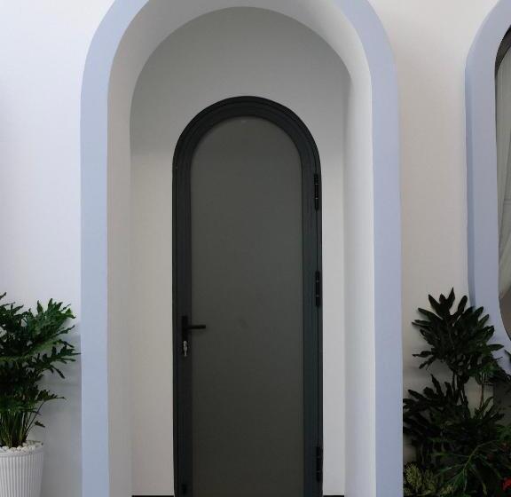 اتاق خانوادگی با چشمانداز باغ, Aboli Homestay