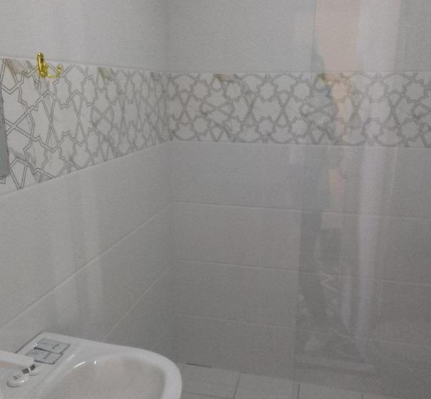 חדר סטנדרט, Al Qal`a