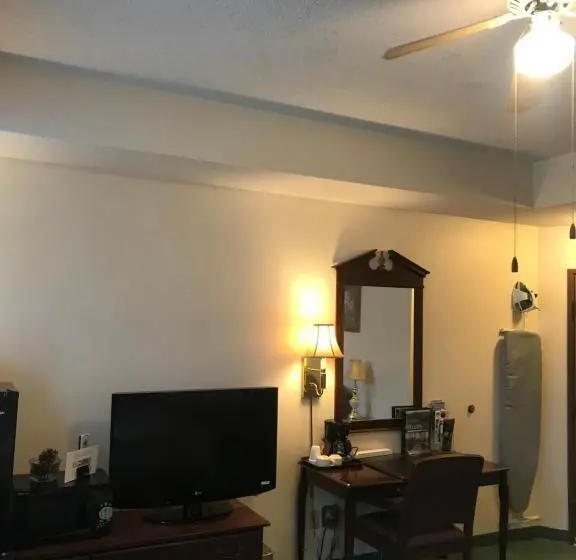 キングサイズベッドのスタンダードルーム, Country Lodge Inn