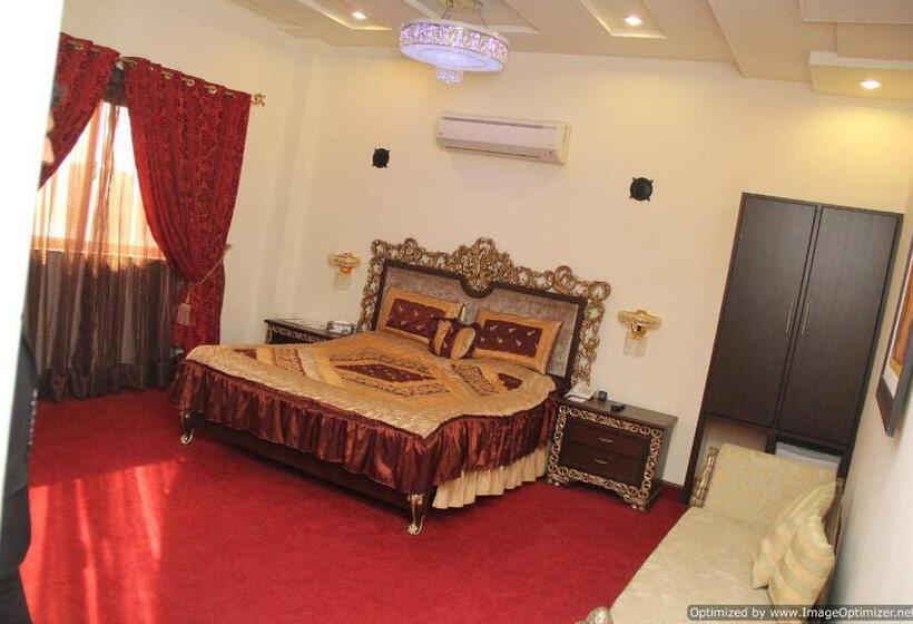 سوییت لوکس, Javson