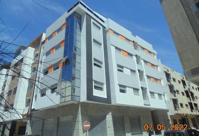 اتاق استاندارد با سرویس بهداشتی مشترک, Town Rooms