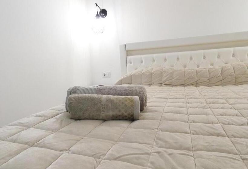 اتاق استاندارد, Carlito S Way 234