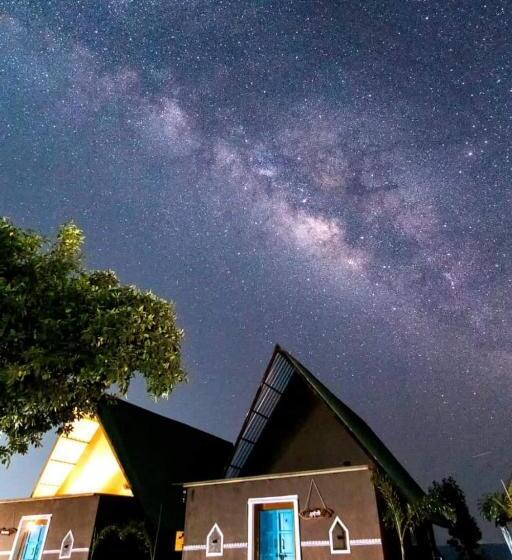 كوخ قياسي, Heritage Wadi, Satara