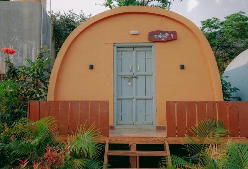 كوخ قياسي, Heritage Wadi, Satara