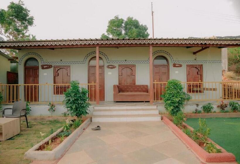 Дом 1 Спальня, Heritage Wadi, Satara