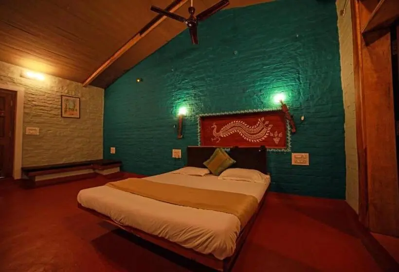 デラックスルーム, Heritage Wadi, Satara