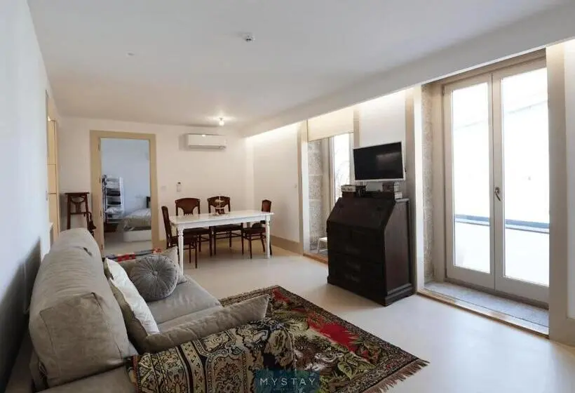 آپارتمان 1 خوابه با تراس, Mystay   Casa Matriz Séc Xvi