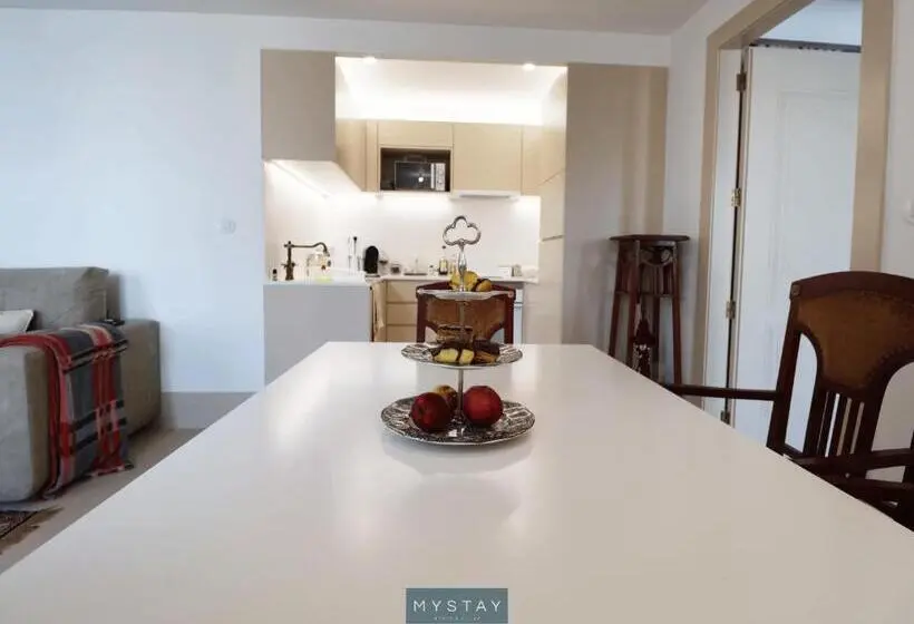 آپارتمان 1 خوابه با تراس, Mystay   Casa Matriz Séc Xvi