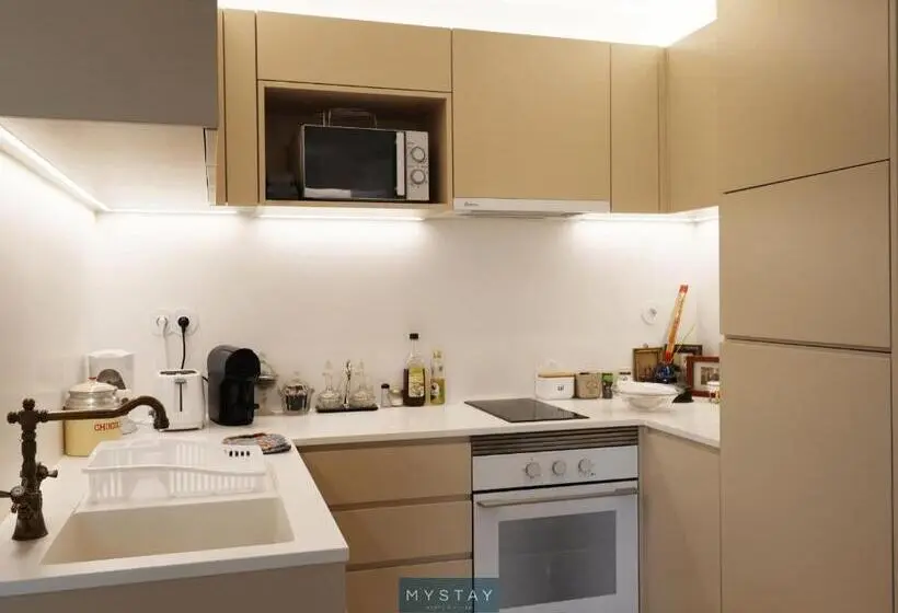 آپارتمان 1 خوابه با تراس, Mystay   Casa Matriz Séc Xvi