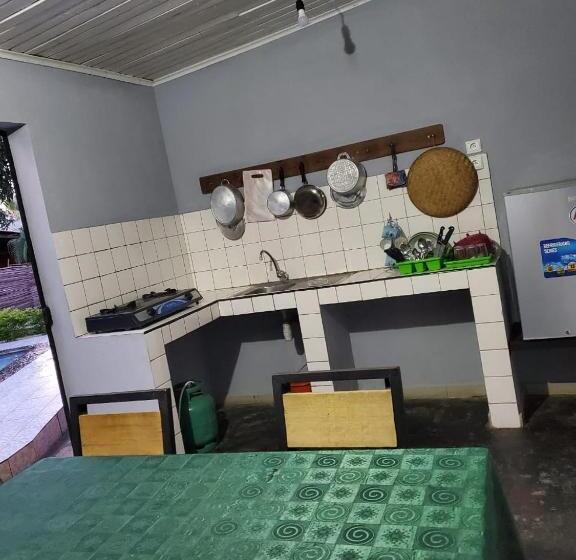 بنگله خانوادگی, Bungalow Chez Mouch Nosy Be 4