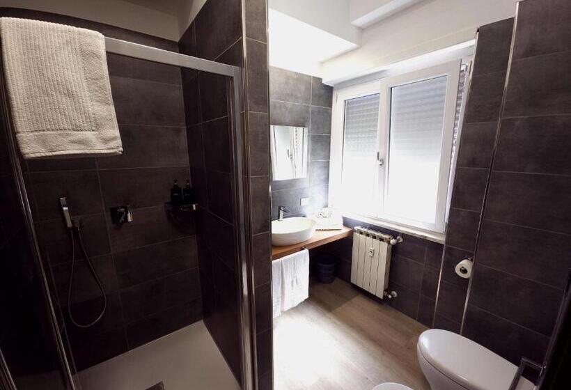 اتاق استاندارد, Piol Guest House