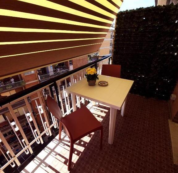 اتاق استاندارد سه نفره, Piol Guest House