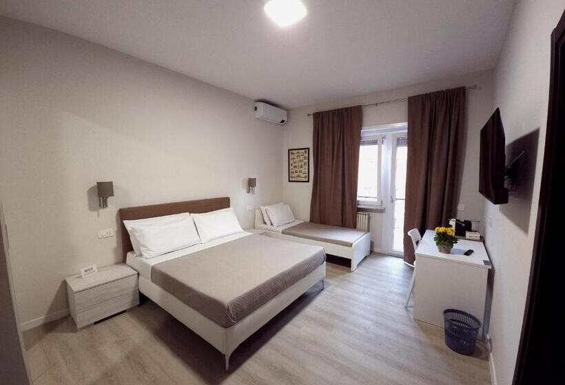 اتاق استاندارد سه نفره, Piol Guest House