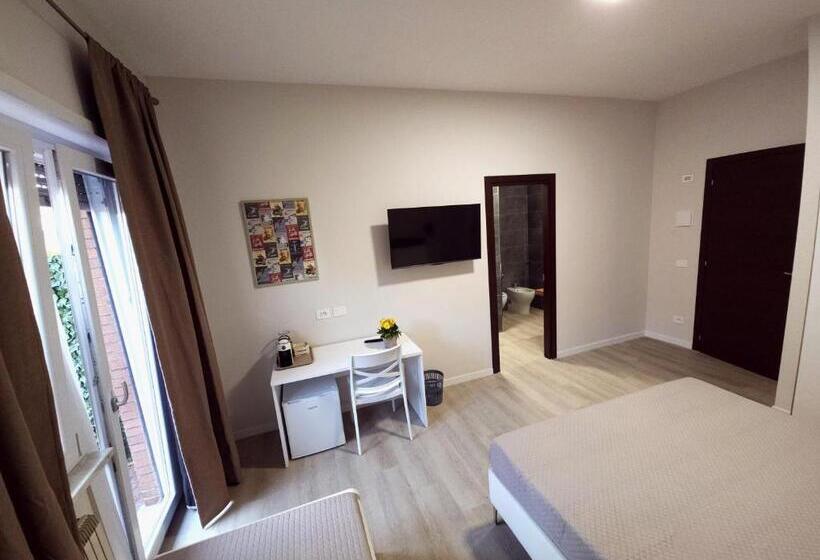 חדר סטנדרט לשלושה, Piol Guest House