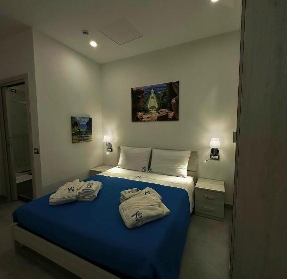 デラックスの4人部屋, B&b Smart Station Caserta