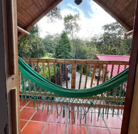 Кровать в Общей Комнате, Cabañas Monteleón Paicol  Huila