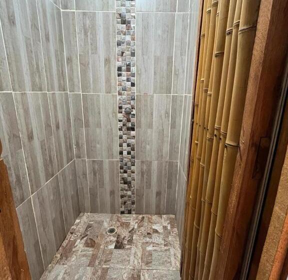 מיטה בחדר משותף, Cabañas Monteleón Paicol  Huila