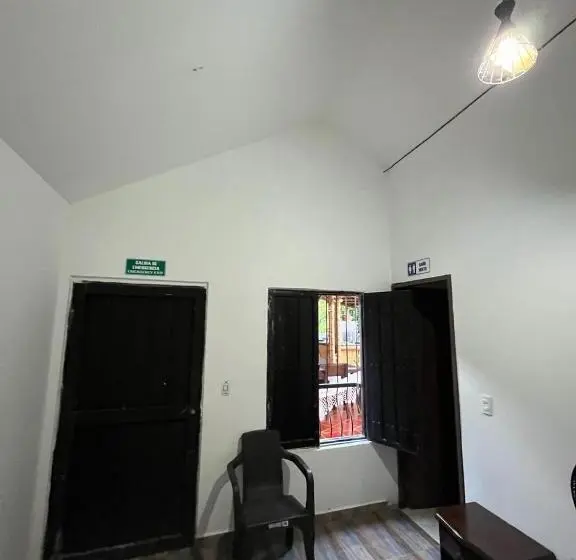 スタンダードルーム, Cabañas Monteleón Paicol Huila