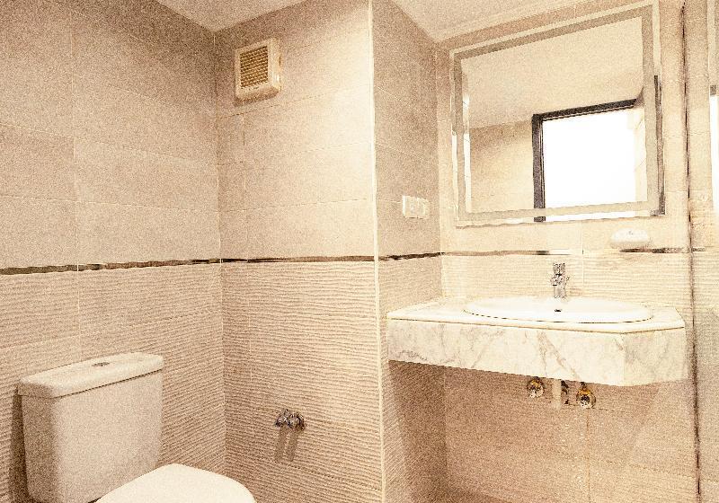 اتاق لوکس, Mar Charbel Hotel Cairo