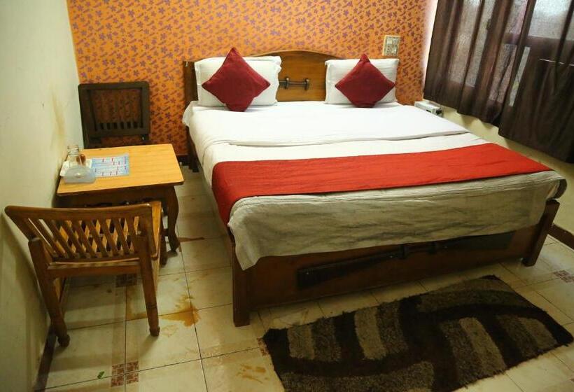 اتاق استاندارد, Mid City Hotel & Resto