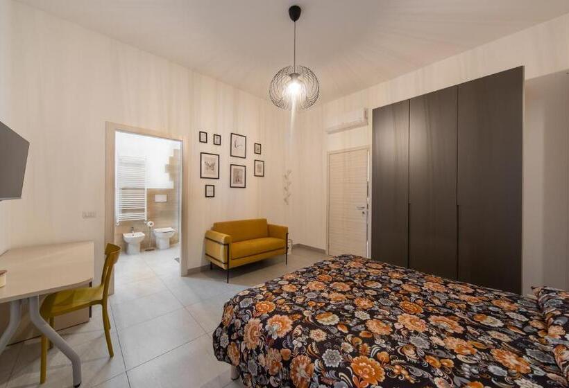 חדר סטנדרט, Lucy’s House