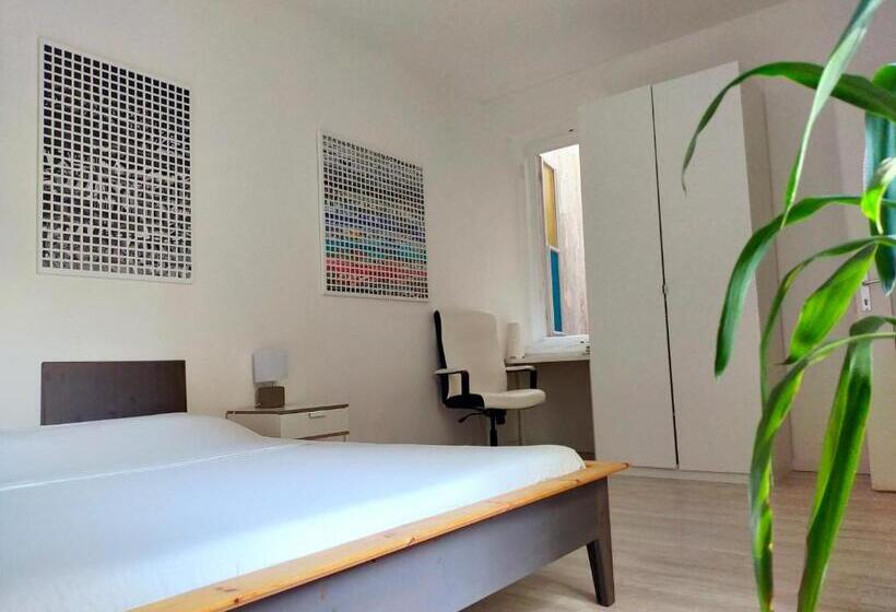 اتاق استاندارد, Visionarea Room