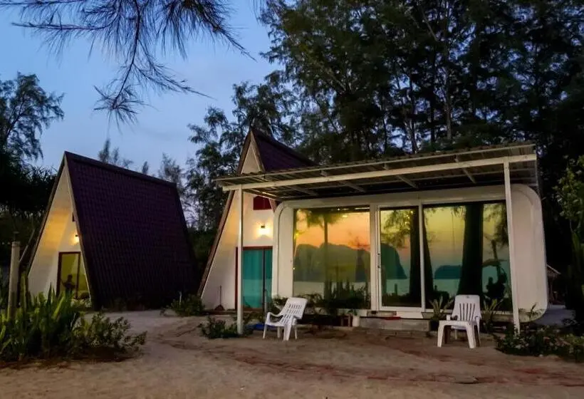 デラックススイート, Modtanoi Paradise Homestay