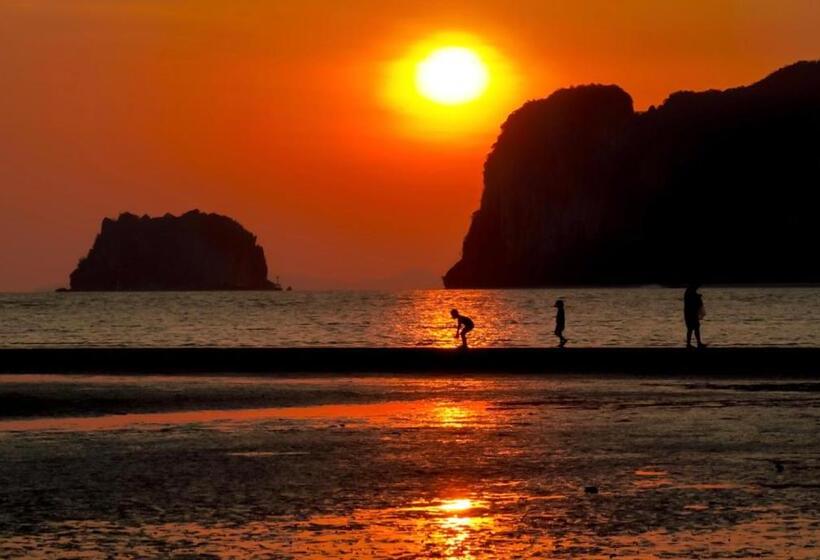 جناح ديلوكس, Modtanoi Paradise Homestay