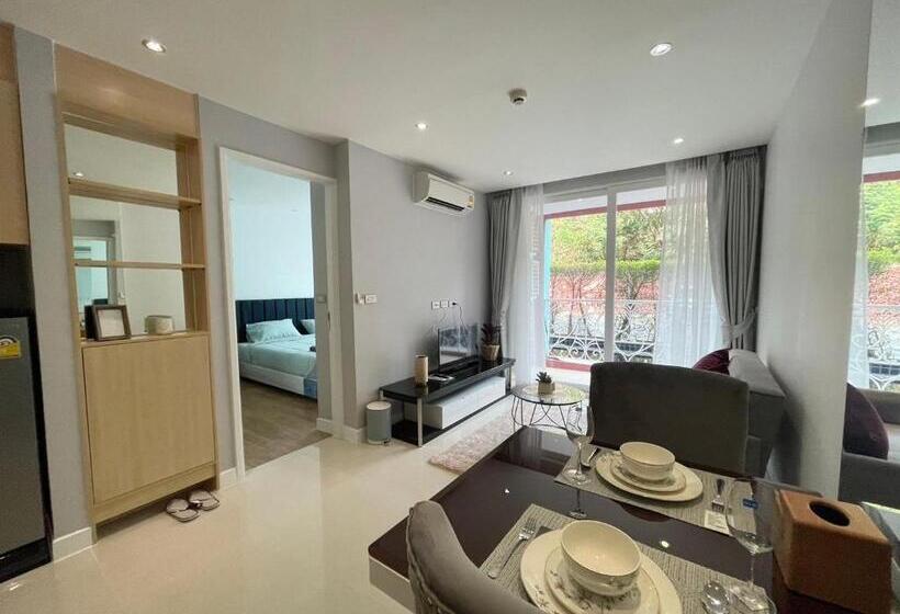 四人标准间, Grande Caribbean Resort Pattaya