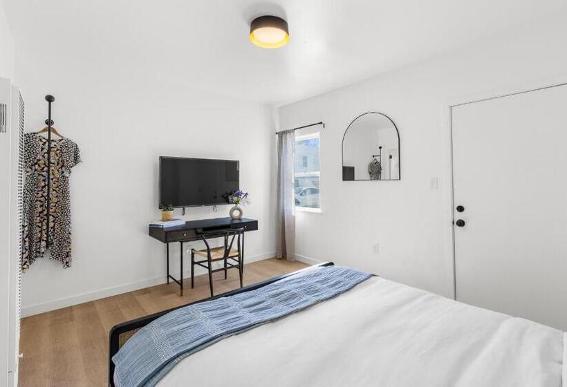 标准工作室, Aliza