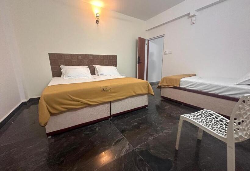 חדר דלוקס לשלושה, Mps Sai Palace