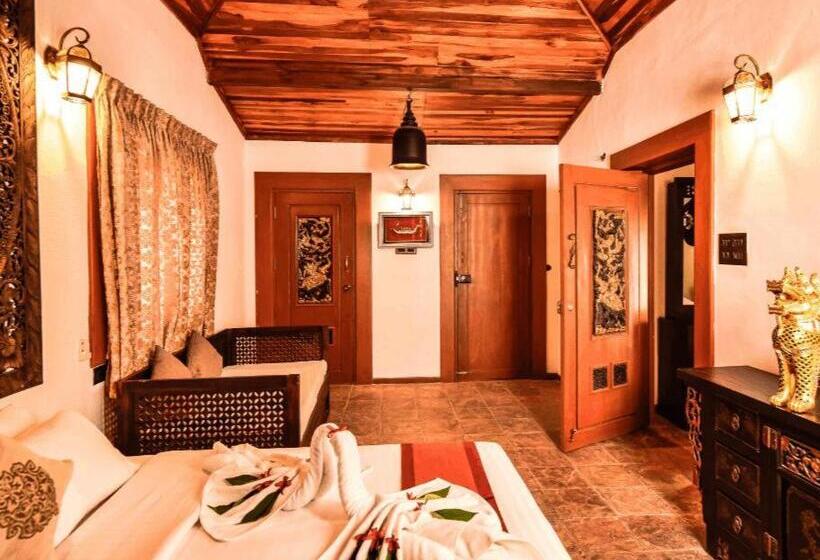Люкс Deluxe Кровать Кинг, The Farm Retreat