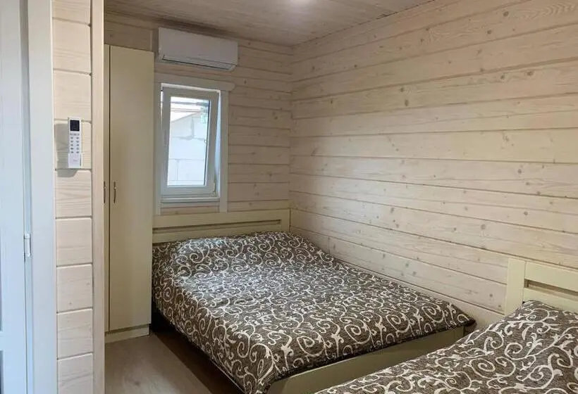 スタンダード４人部屋, отель софія