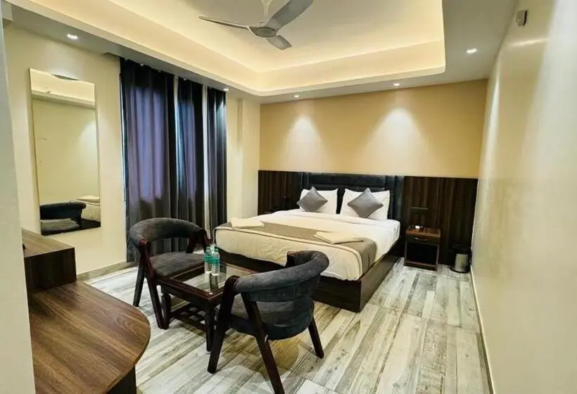 デラックスルーム, Raksha Suites & Banquet Greater Noida