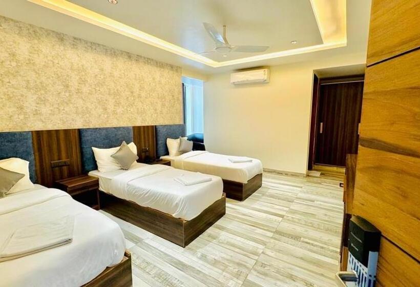 디럭스 룸, Raksha Suites & Banquet Greater Noida