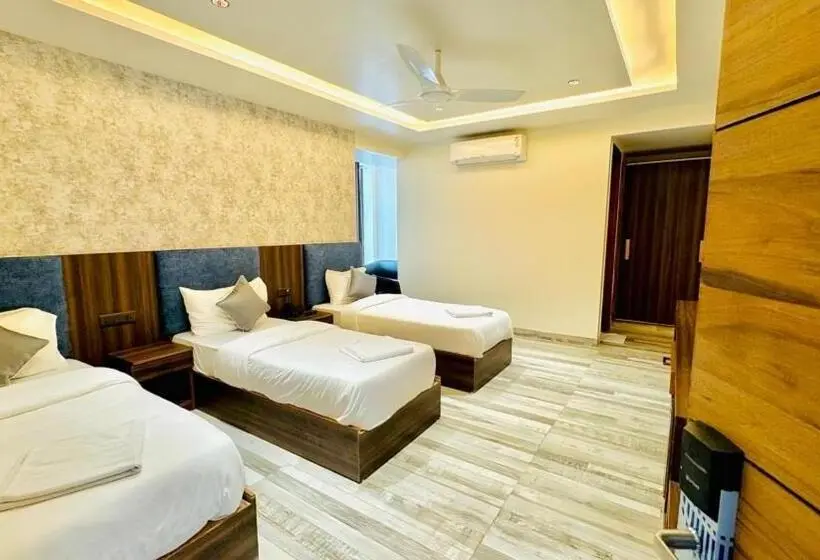 デラックスルーム, Raksha Suites & Banquet Greater Noida