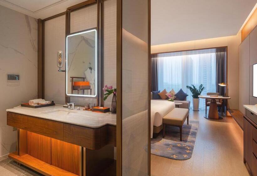 חדר סופריור, Suzhou International Conference