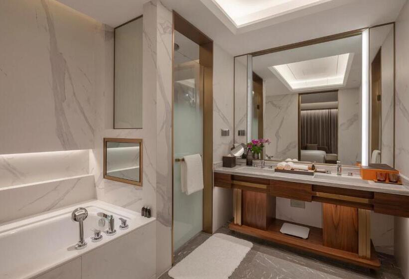 סוויטה דלוקס, Suzhou International Conference