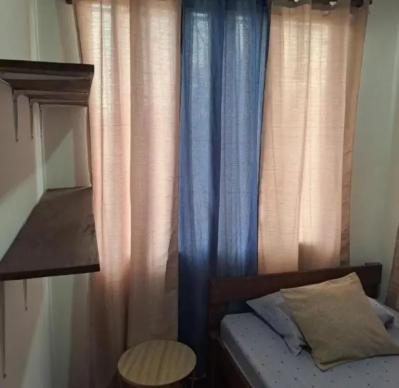 اتاق عادی یک تخته, Hostel Casa Mar