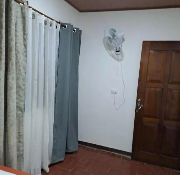 اتاق استاندارد, Hostel Casa Mar