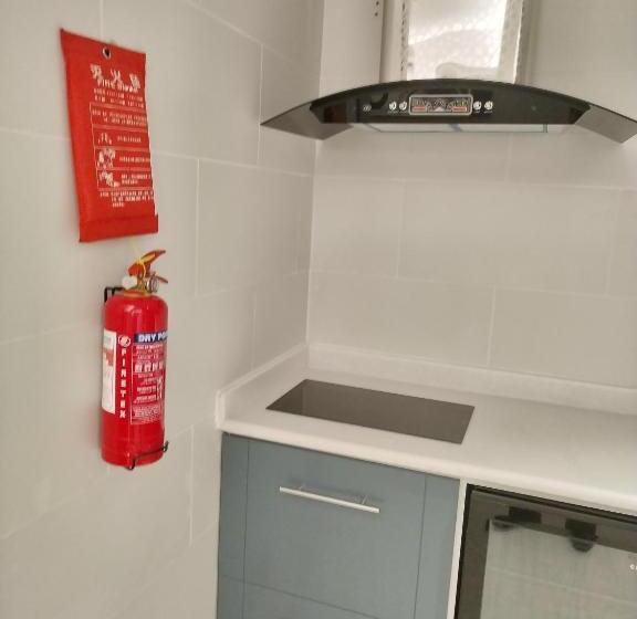 شقة غرفتين, وحدات فندقية خاصة Crown Suite